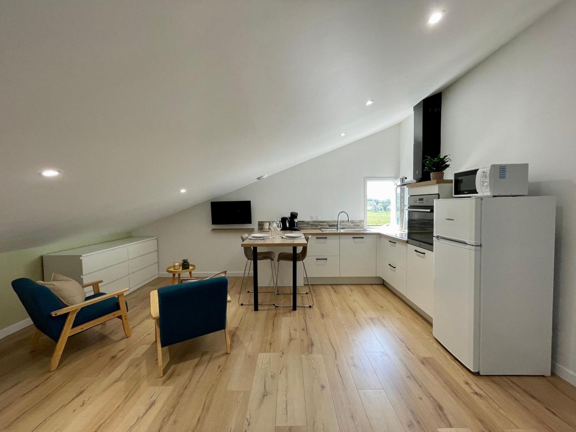 Studio A Saint-Palais Avec Parking. מראה חיצוני תמונה